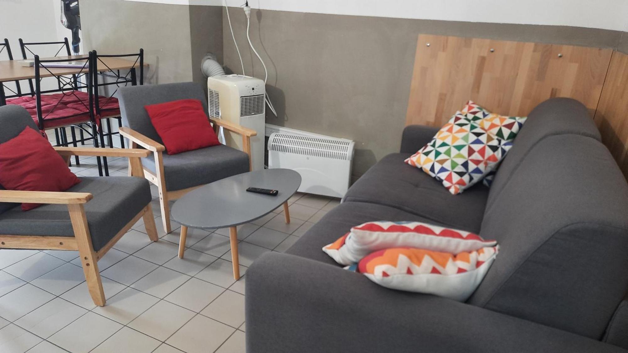 La Mansarde Apartment แซงต์เตมีลียง ภายนอก รูปภาพ